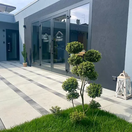 Florida 7 3* Pertegada