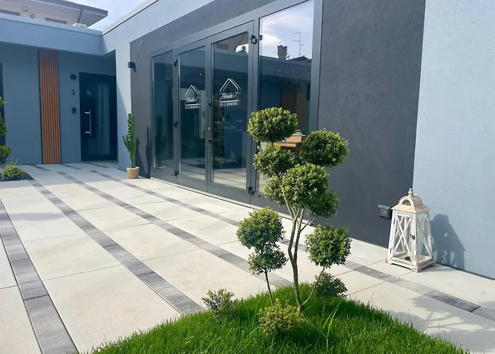 Florida 7 3* Pertegada